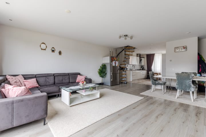 Foto 11 van Veeringstraat 61