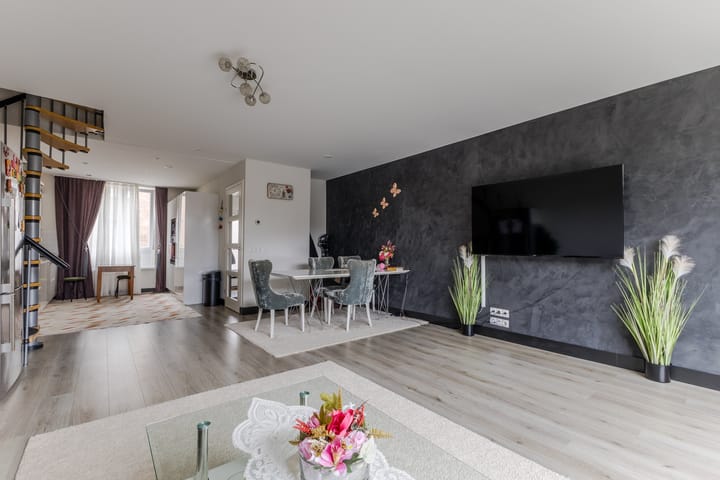 Foto 13 van Veeringstraat 61