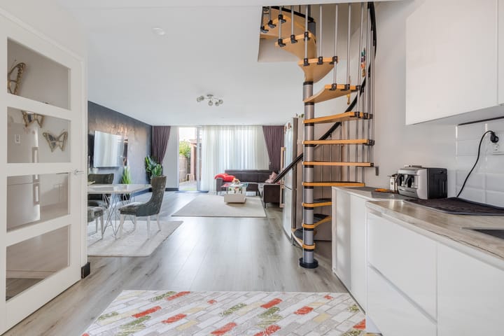 Foto 15 van Veeringstraat 61