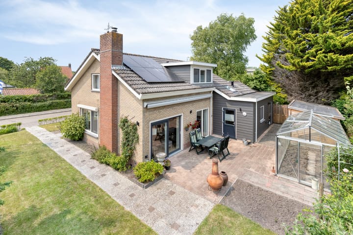 Foto 2 van Halve Maanstraat 4