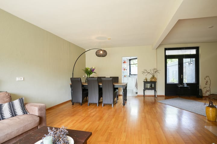 Foto 4 van Limburgstraat 15