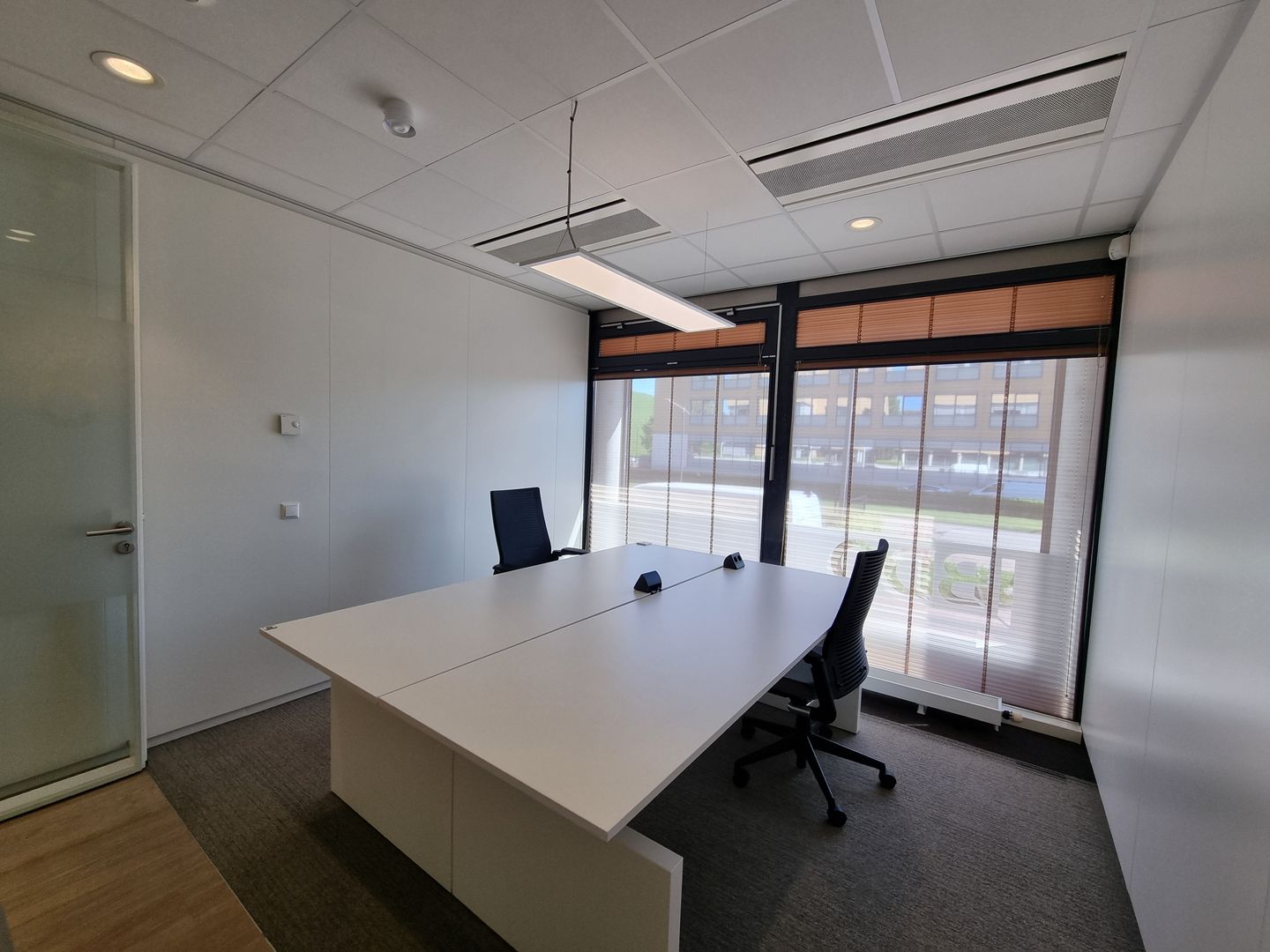 View photo 4 of Meander 725
