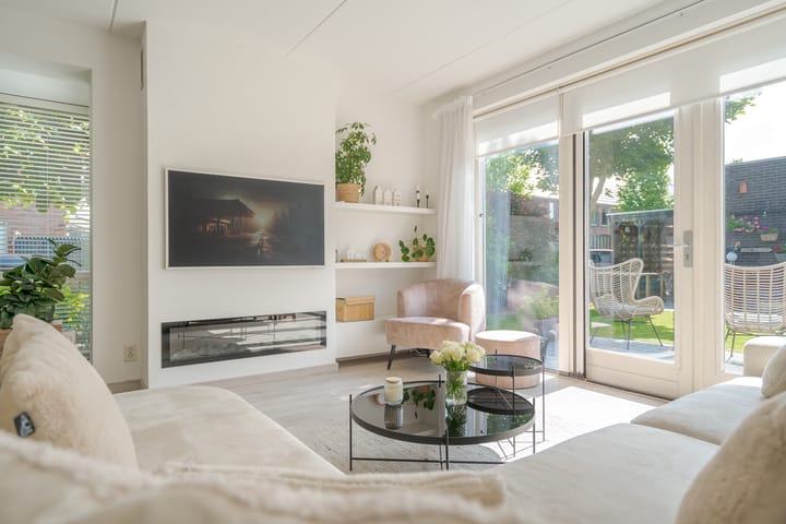 Photo 16 of Vrieswijkstraat 21