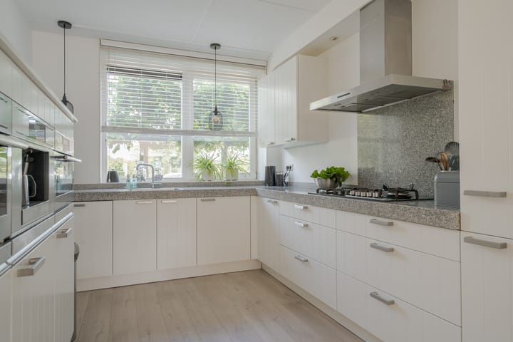 Photo 22 of Vrieswijkstraat 21