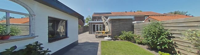 Achtertuin