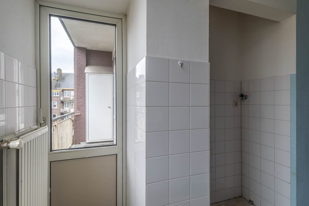 Photo 11 of Spaarndammerdijk 272