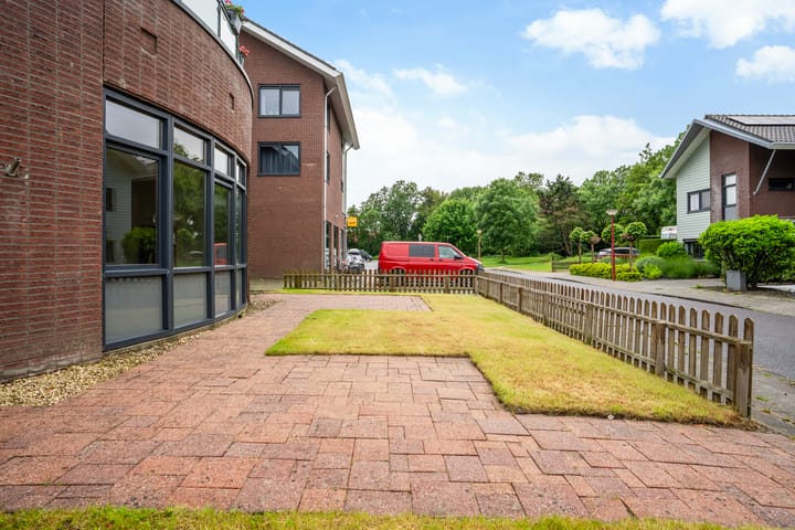 Photo 9 of Lieuwkemastraat 7