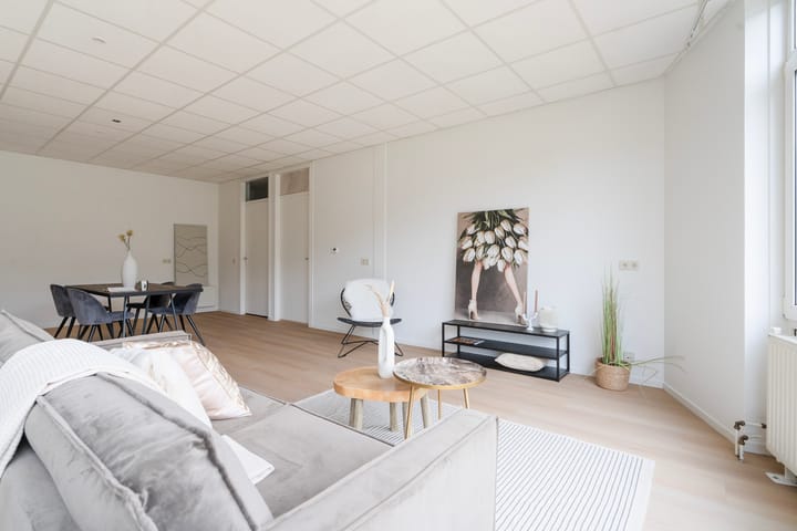 Photo 20 of Lieuwkemastraat 7