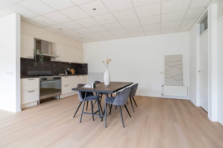 Photo 21 of Lieuwkemastraat 7