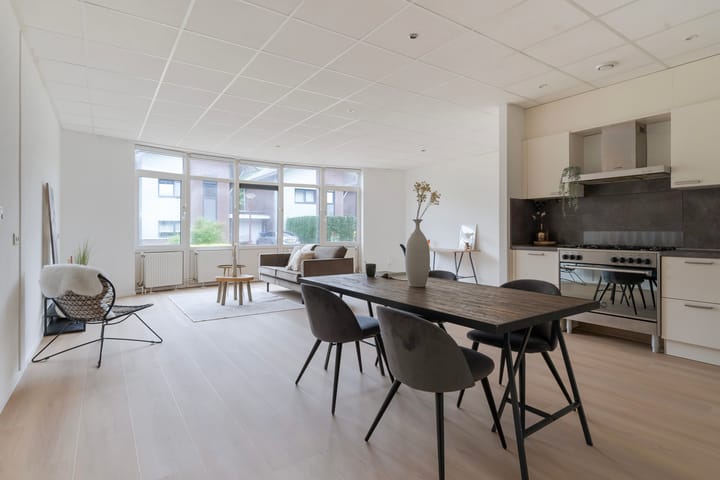 Photo 23 of Lieuwkemastraat 7