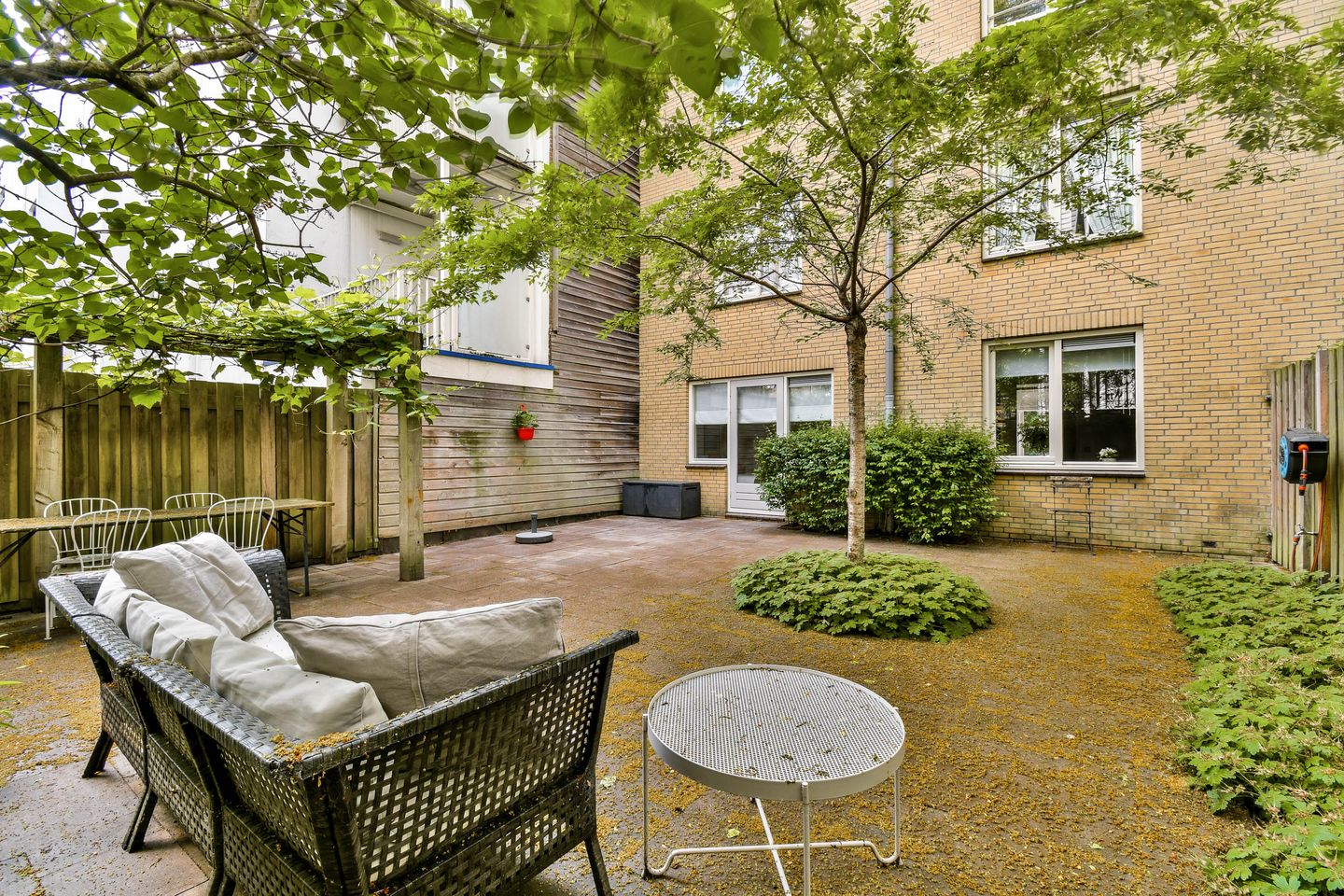 Photo 14 of Van Ostadestraat 273