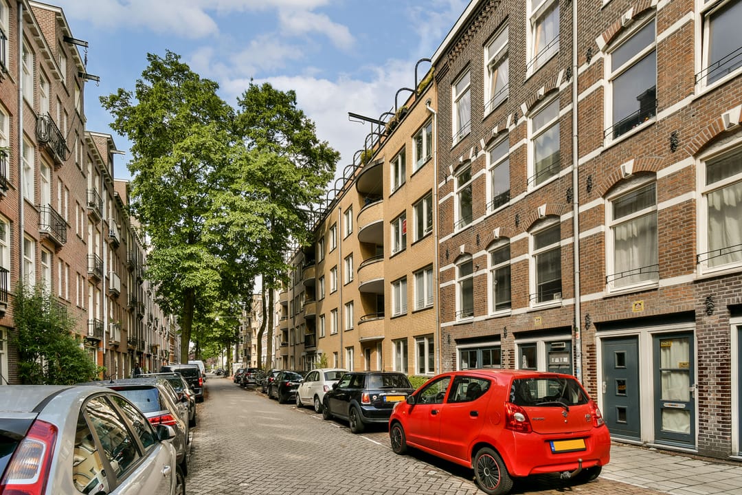 Photo 17 of Van Ostadestraat 273