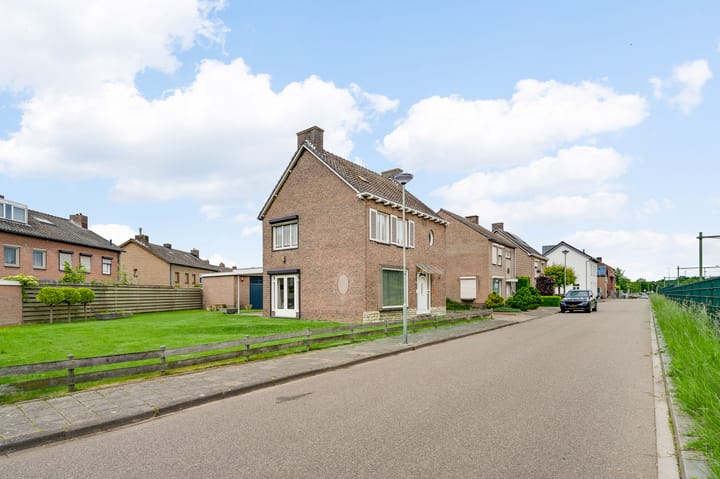 Foto 18 van Hemelboomlaan 13