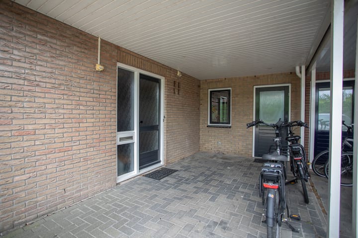 Foto 8 van Karrespoor 16