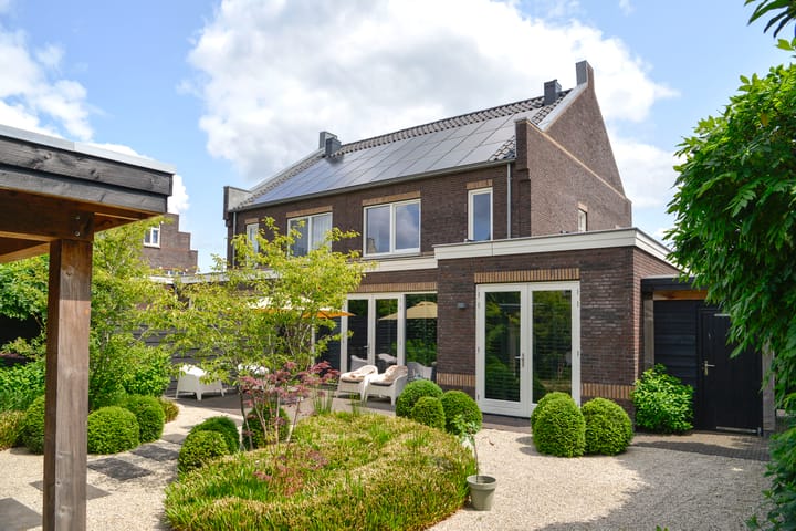 Foto 22 van Hilhorststraat 4