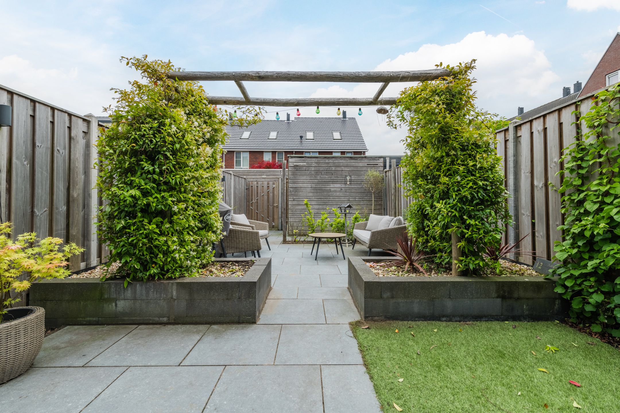 Foto 15 van Midgard 12