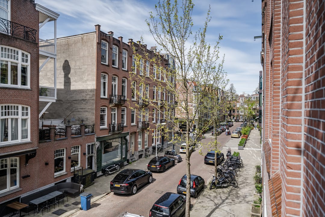 Photo 22 of Johannes Verhulststraat 62-1