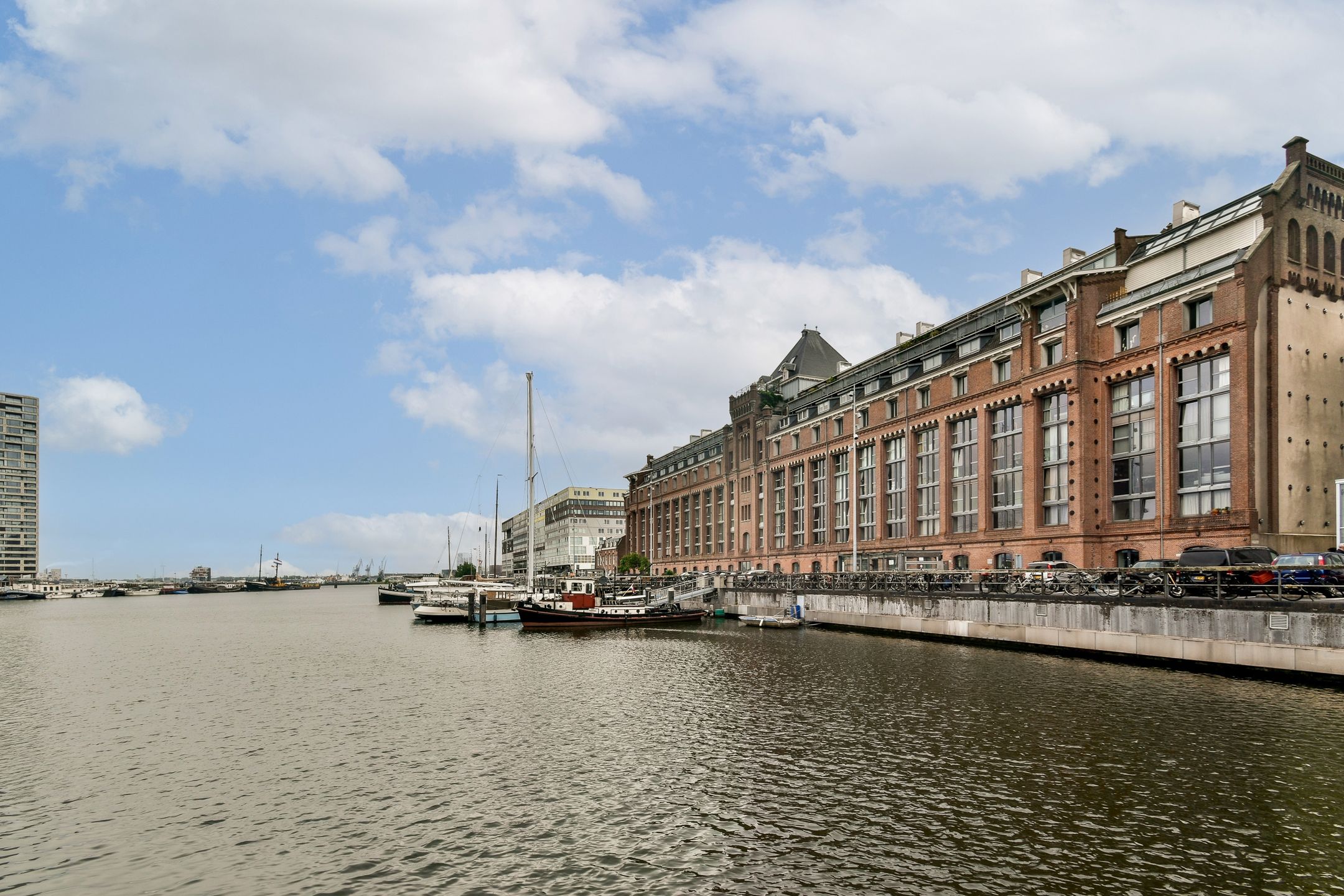 Foto 3 van Silodam 142