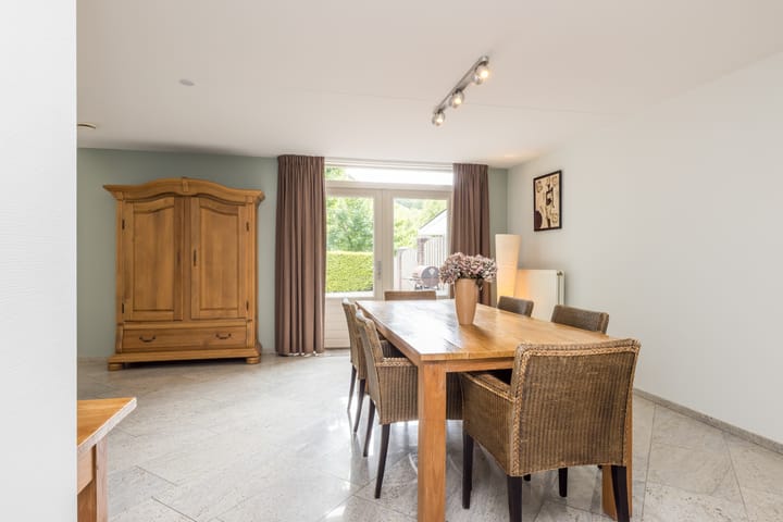 Foto 6 van Casimir Ubaghslaan 44