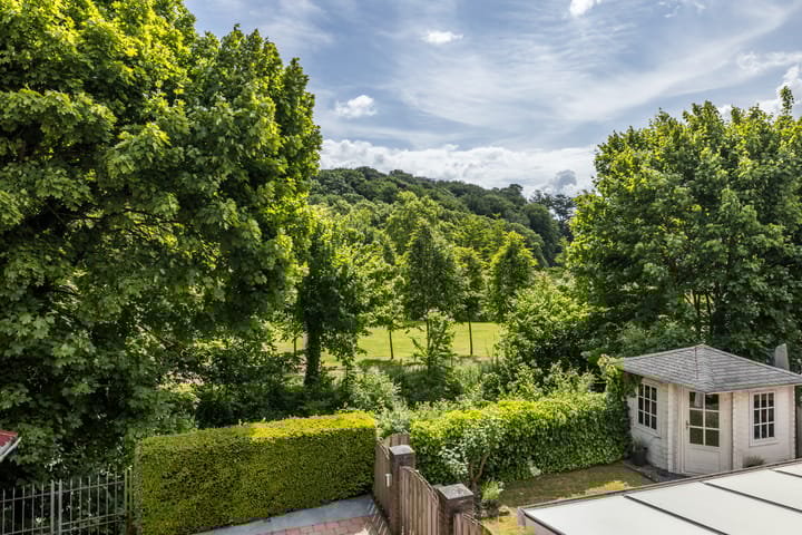 Foto 30 van Casimir Ubaghslaan 44