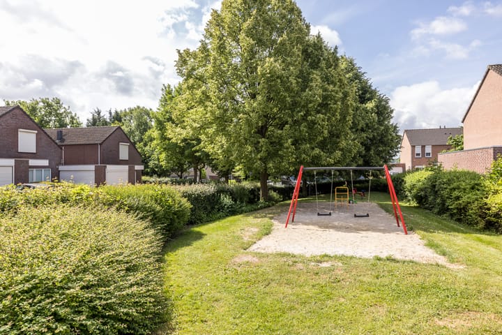 Foto 34 van Casimir Ubaghslaan 44