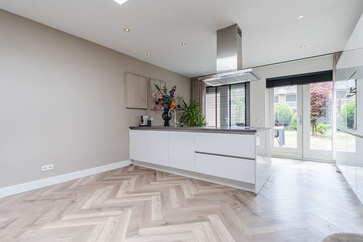 Photo 15 of Zeelsterstraat 217