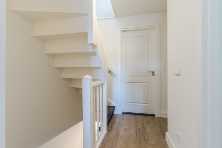 Photo 20 of Zeelsterstraat 217