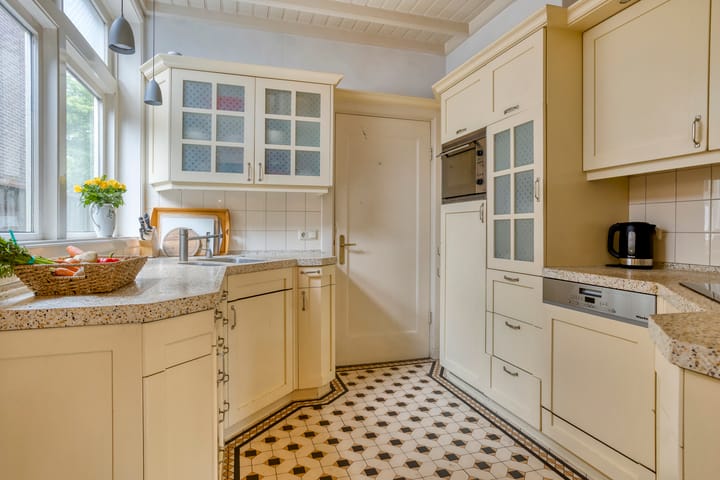 Foto 19 van Bornsestraat 65