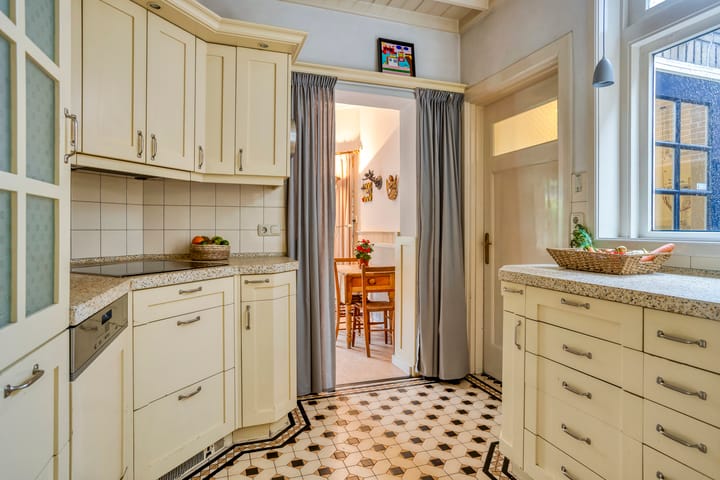 Foto 20 van Bornsestraat 65