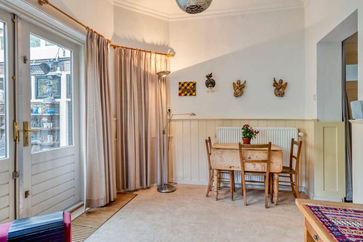 Foto 22 van Bornsestraat 65