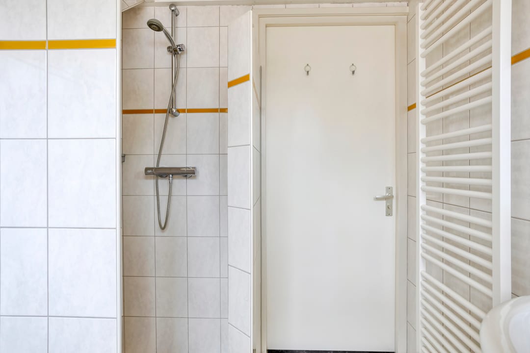 Photo 37 of Bornsestraat 65