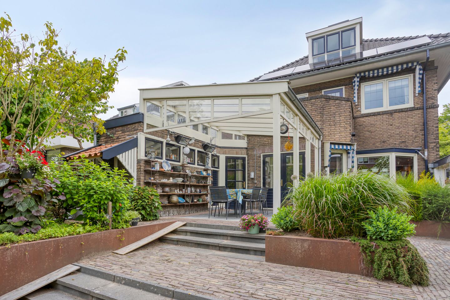 Photo 50 of Bornsestraat 65