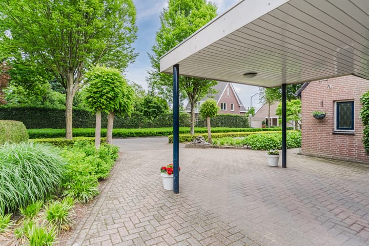 Photo 10 of De Hoeven 2