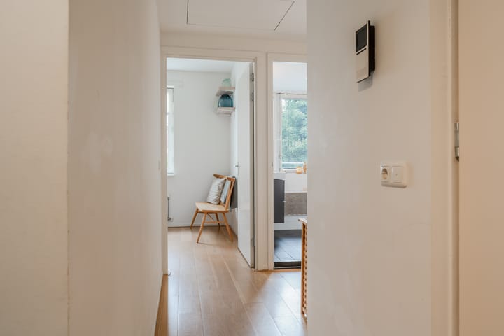 Foto 14 van Marowijnestraat 14-2