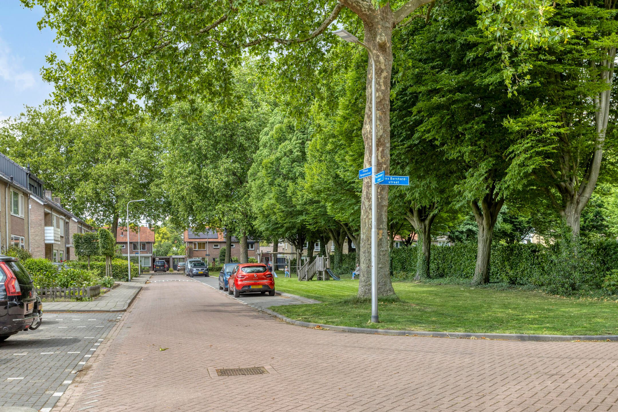 Photo 6 of Prins Bernhardstraat 9