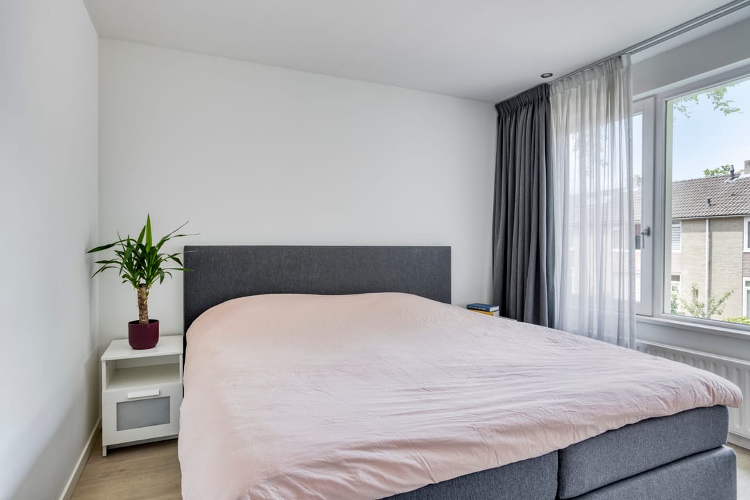 Photo 16 of Prins Bernhardstraat 9