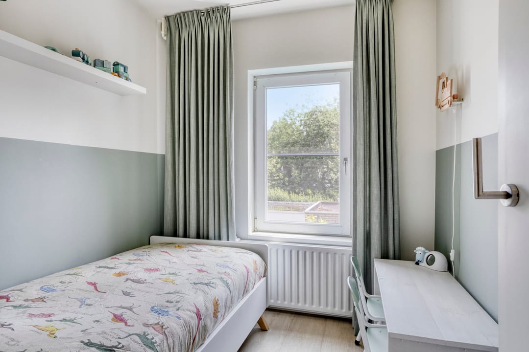 Photo 22 of Prins Bernhardstraat 9