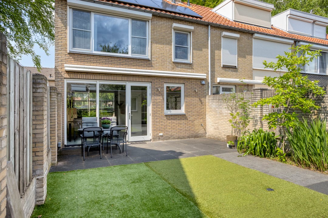 Photo 28 of Prins Bernhardstraat 9