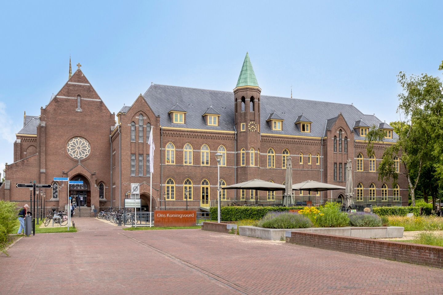 Photo 34 of Prins Bernhardstraat 9