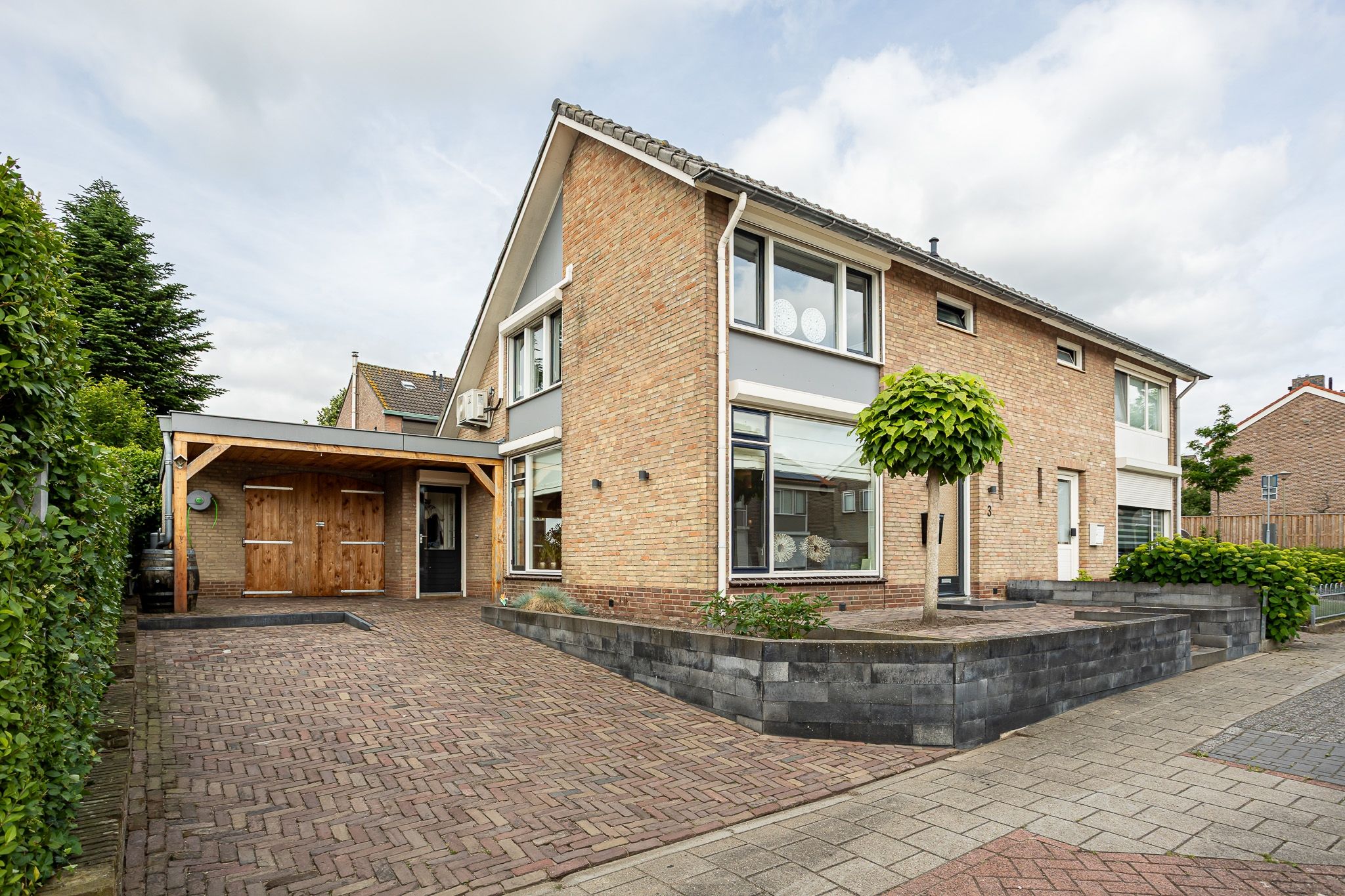 Photo 3 of Goudenregenstraat 3