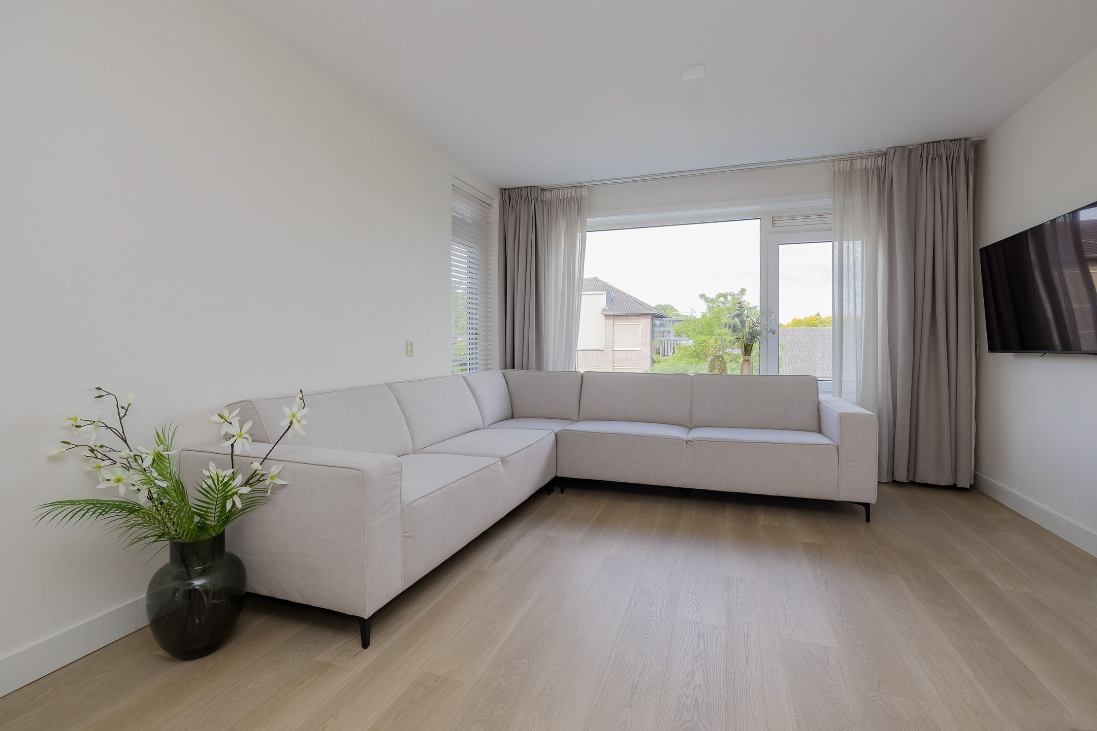 Photo 3 of Ambonstraat 66