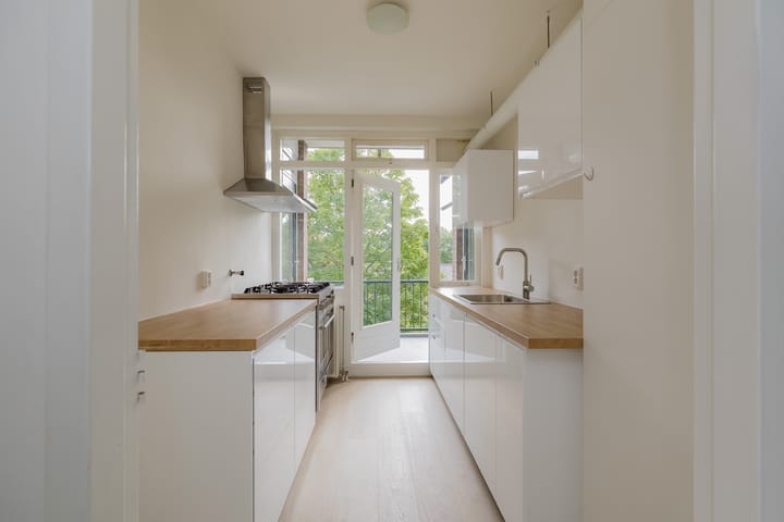 Photo 7 of Ambonstraat 66