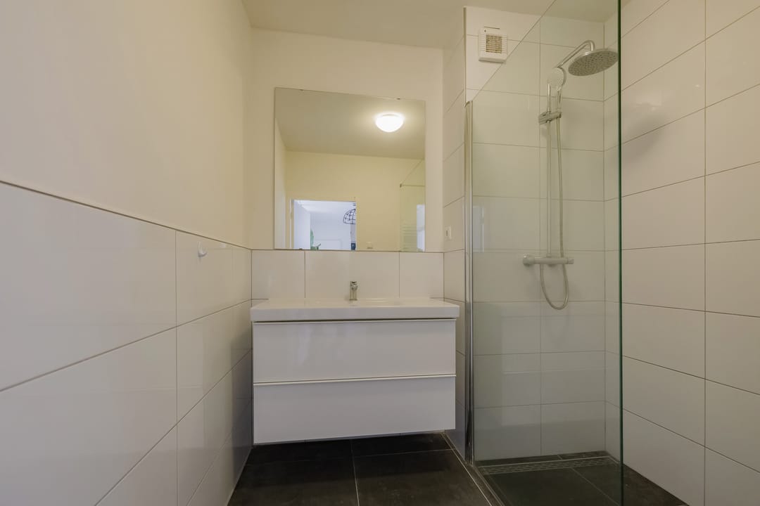 Photo 8 of Ambonstraat 66