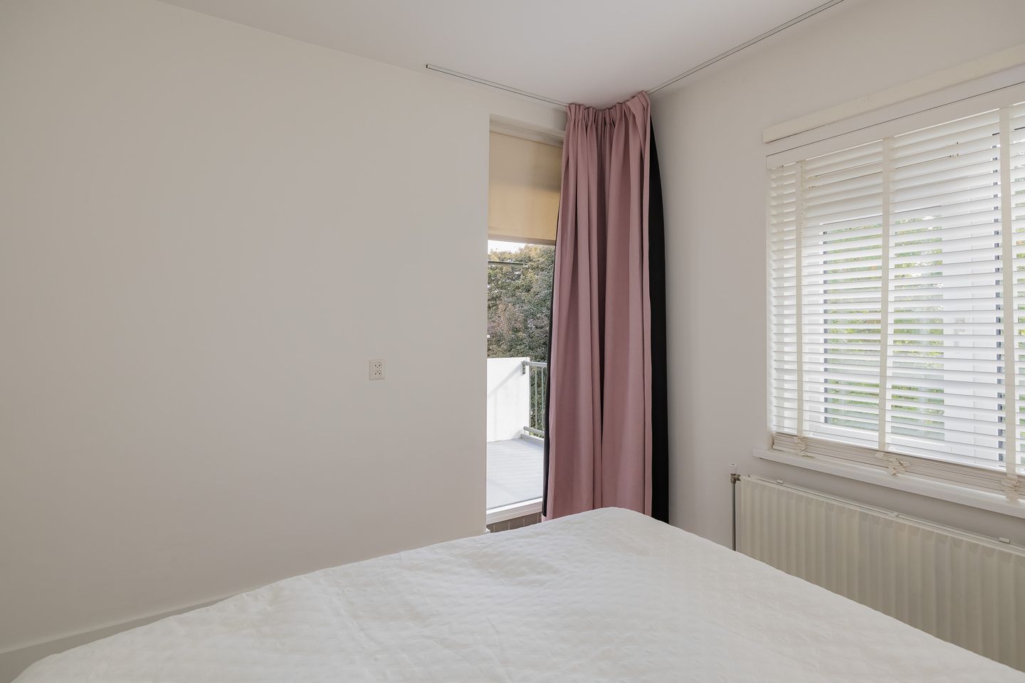 Photo 14 of Ambonstraat 66