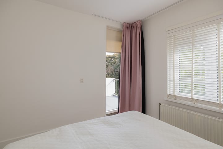 Photo 14 of Ambonstraat 66