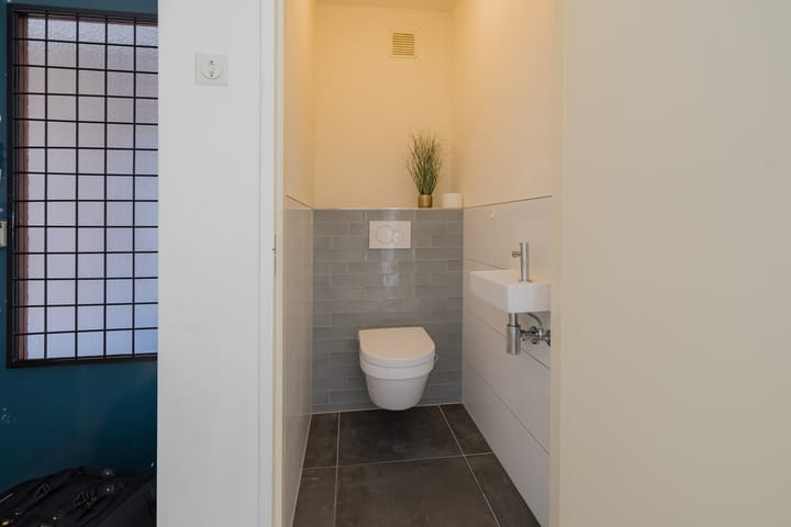 Photo 20 of Ambonstraat 66