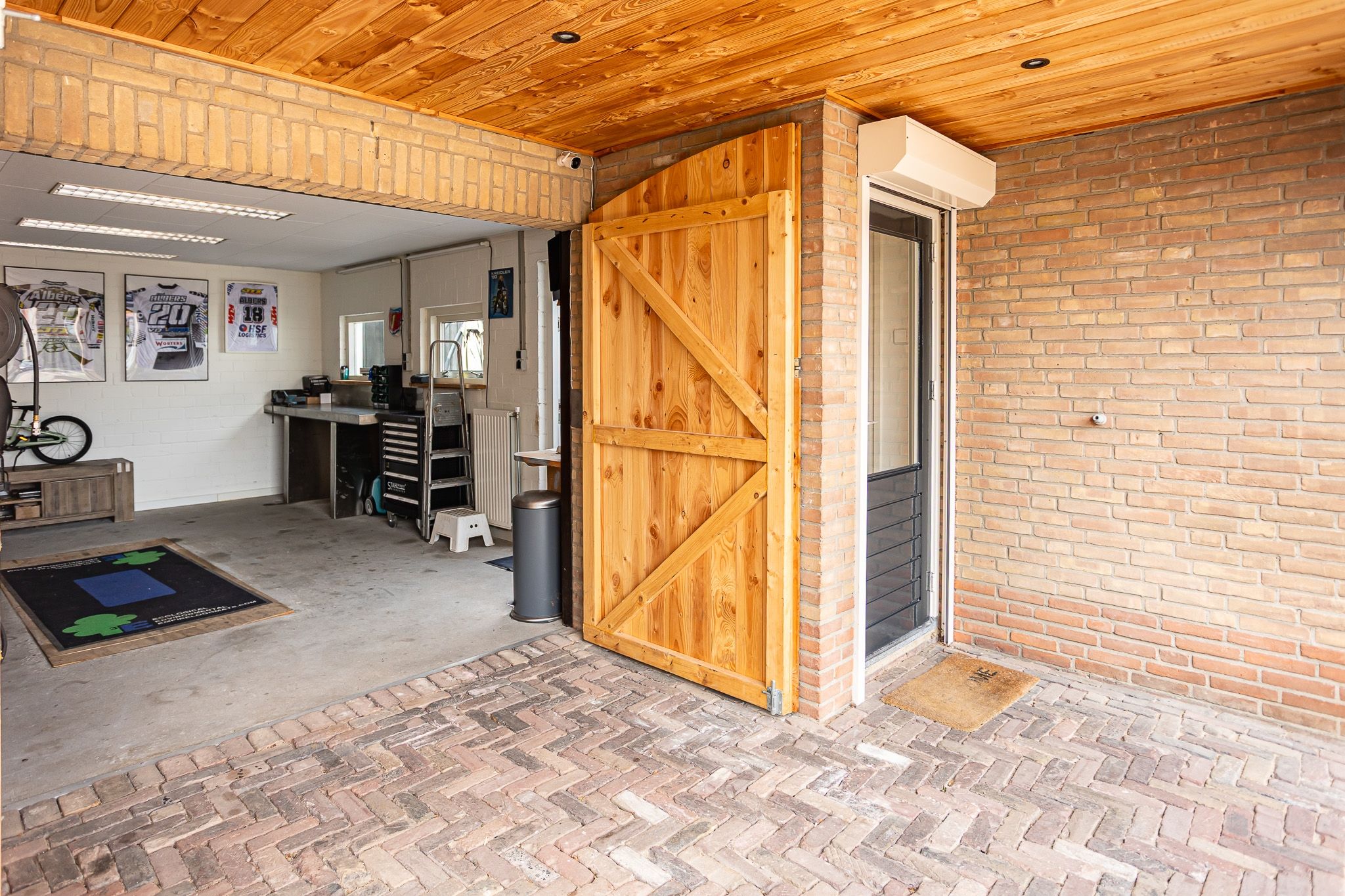 Photo 33 of Goudenregenstraat 3