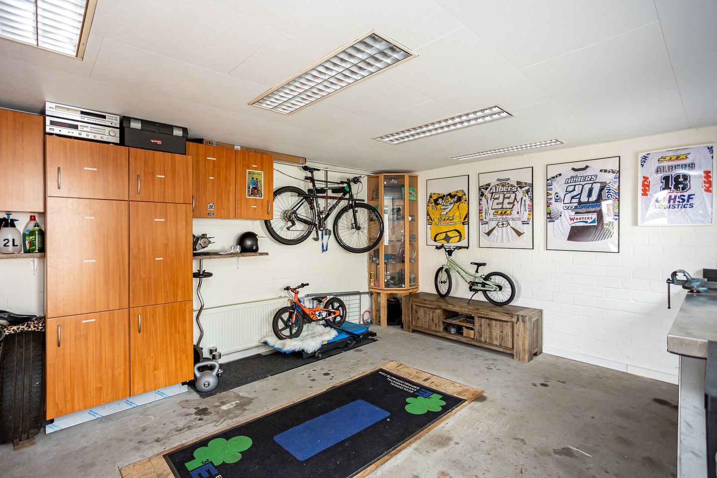 Photo 34 of Goudenregenstraat 3