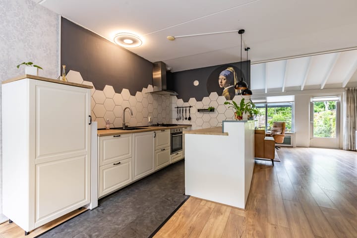 Foto 3 van Taniaburg 19