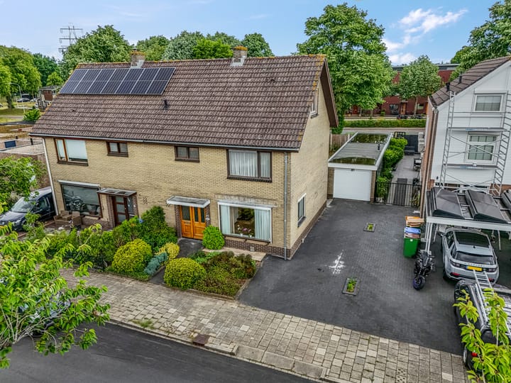 Photo 40 of Hertespoor 22